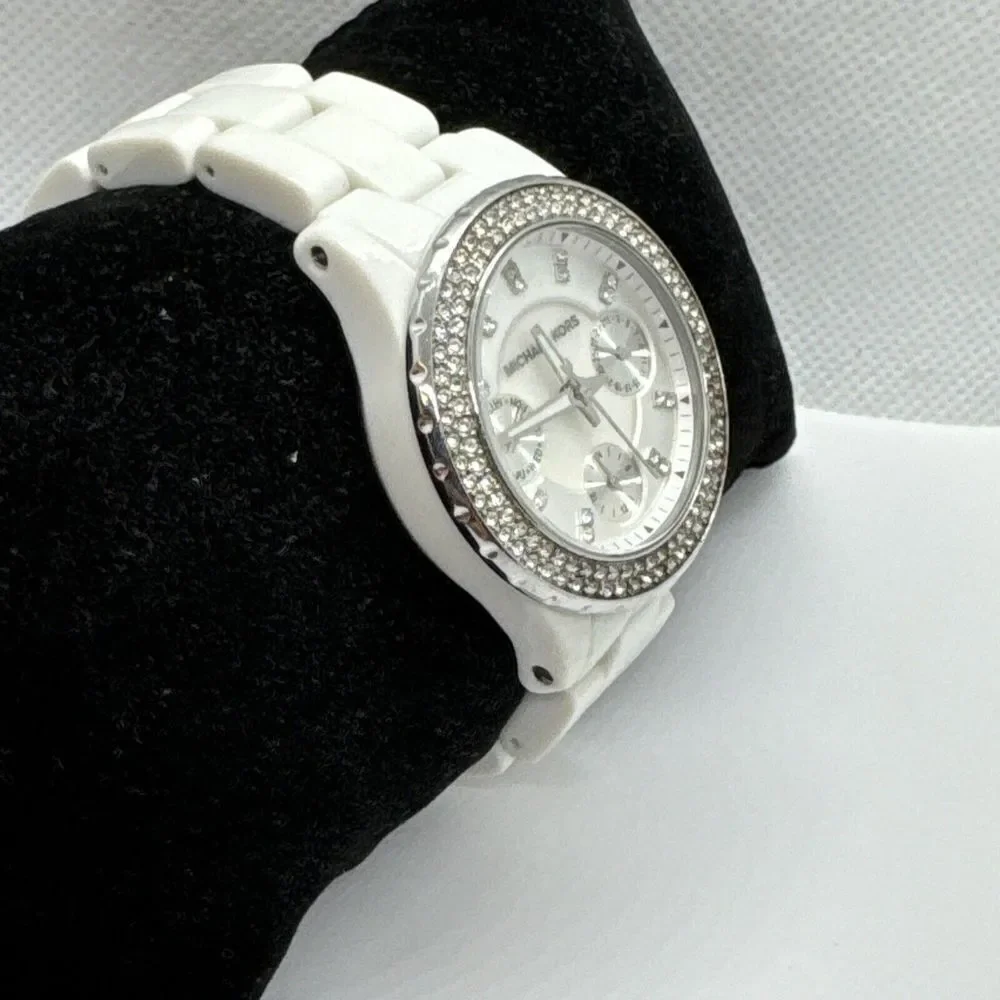 Michael Kors MK5458 Women's White Acrylic Analog Dial Quartz Wrist Watch JNA294